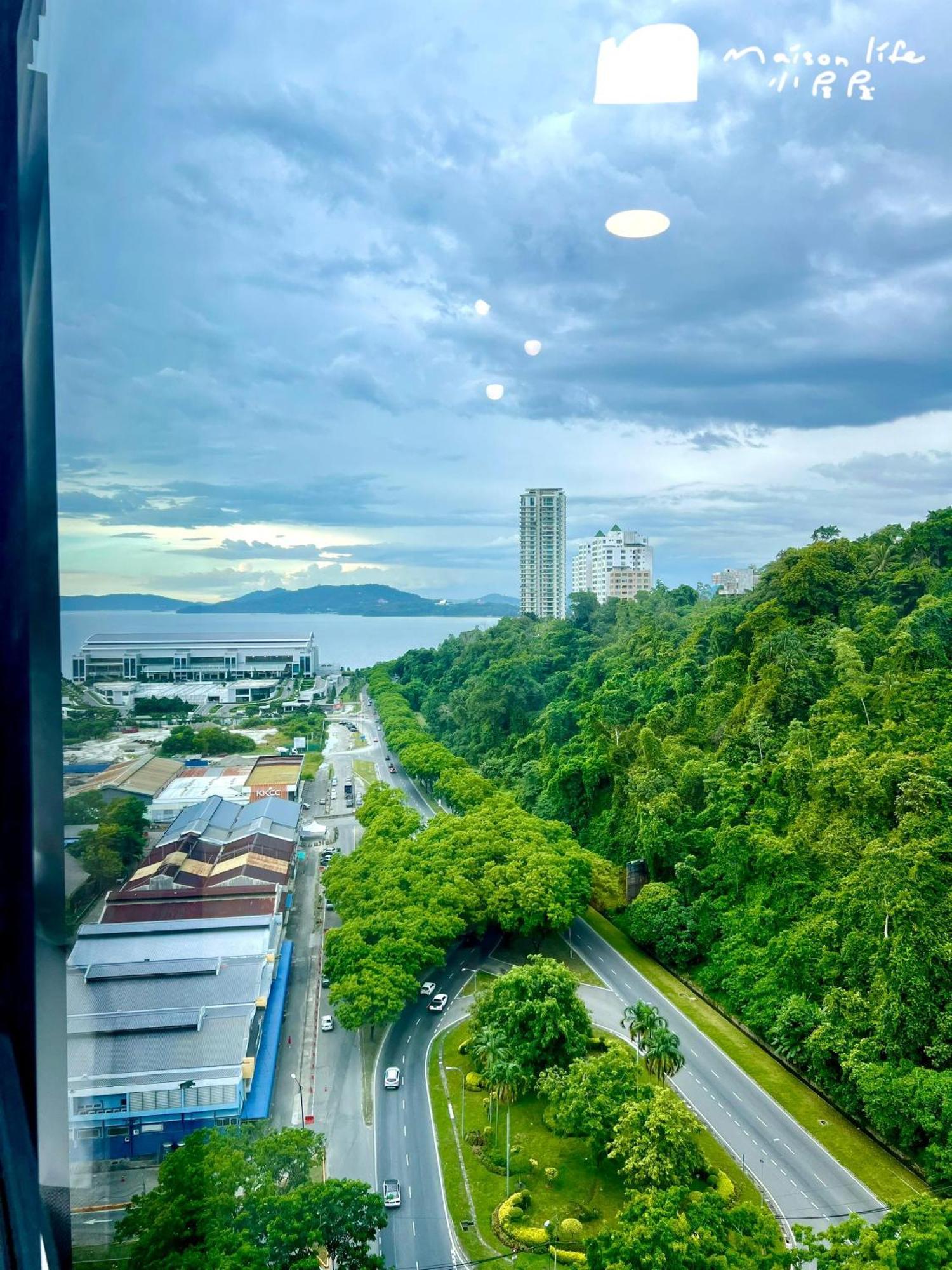 Maison Life 小居屋 Jesselton Quay Citypads Kota Kinabalu Luaran gambar